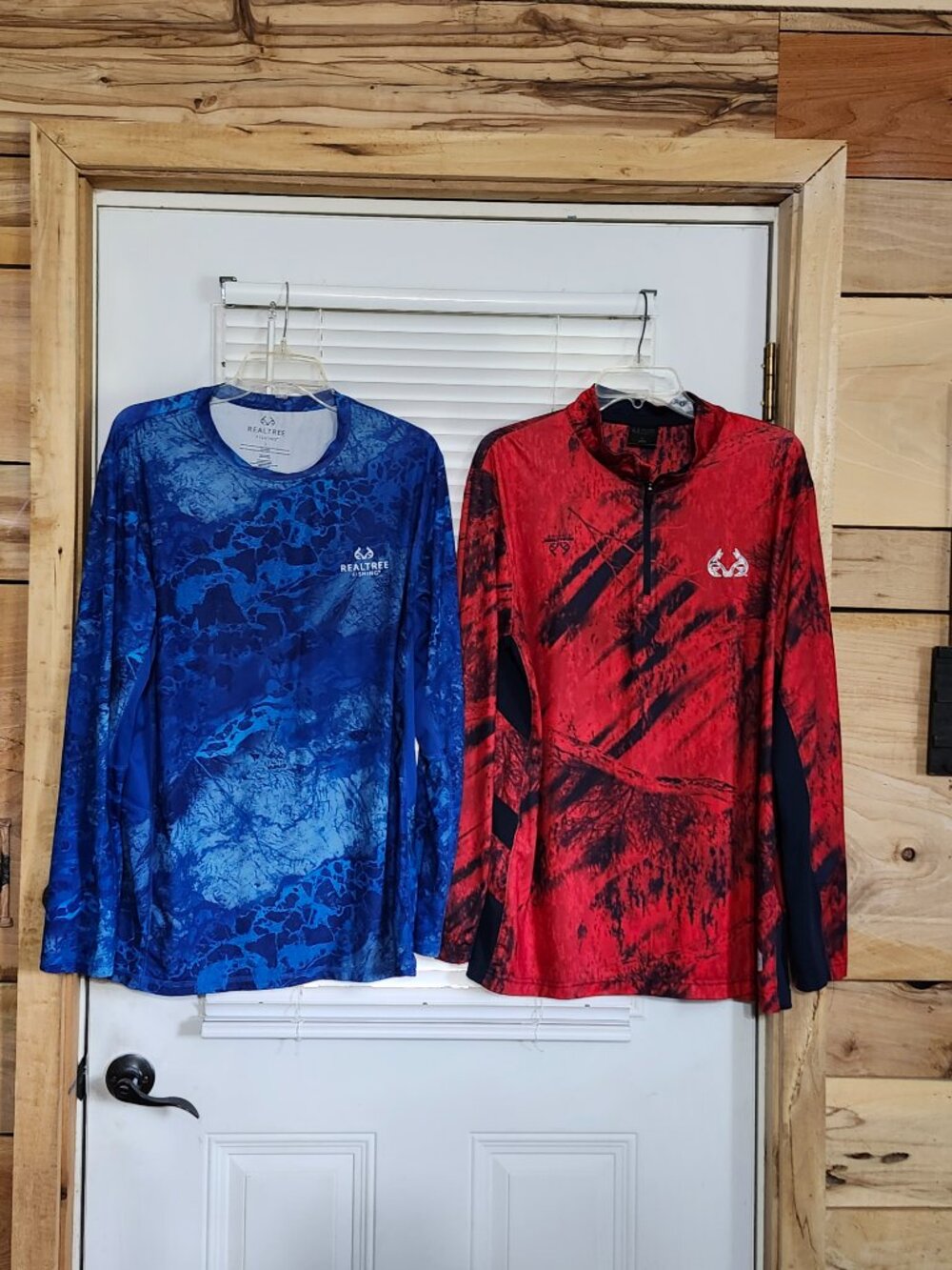 Realtree fishing mans polyester shirts size L